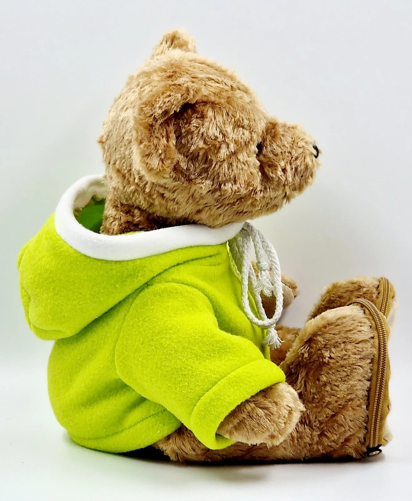 Ours en peluche avec sweat à capuche vert